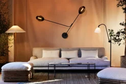 GUBI Satellite vägglampa, soft black - halvmatt