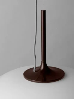 GUBI Stemlite pendellampa 38 cm, black red