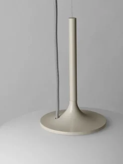 GUBI Stemlite pendellampa 38 cm, pebble grey