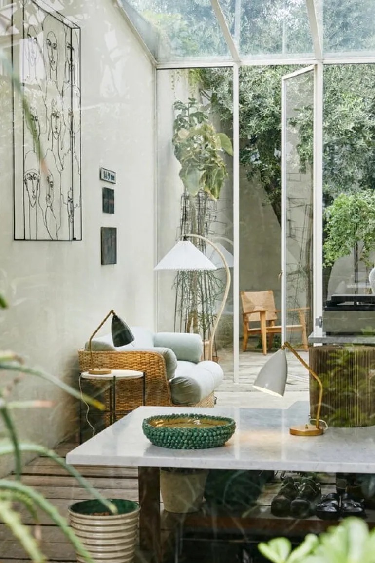 GUBI Timberline golvlampa, ek - björk - vit canvas