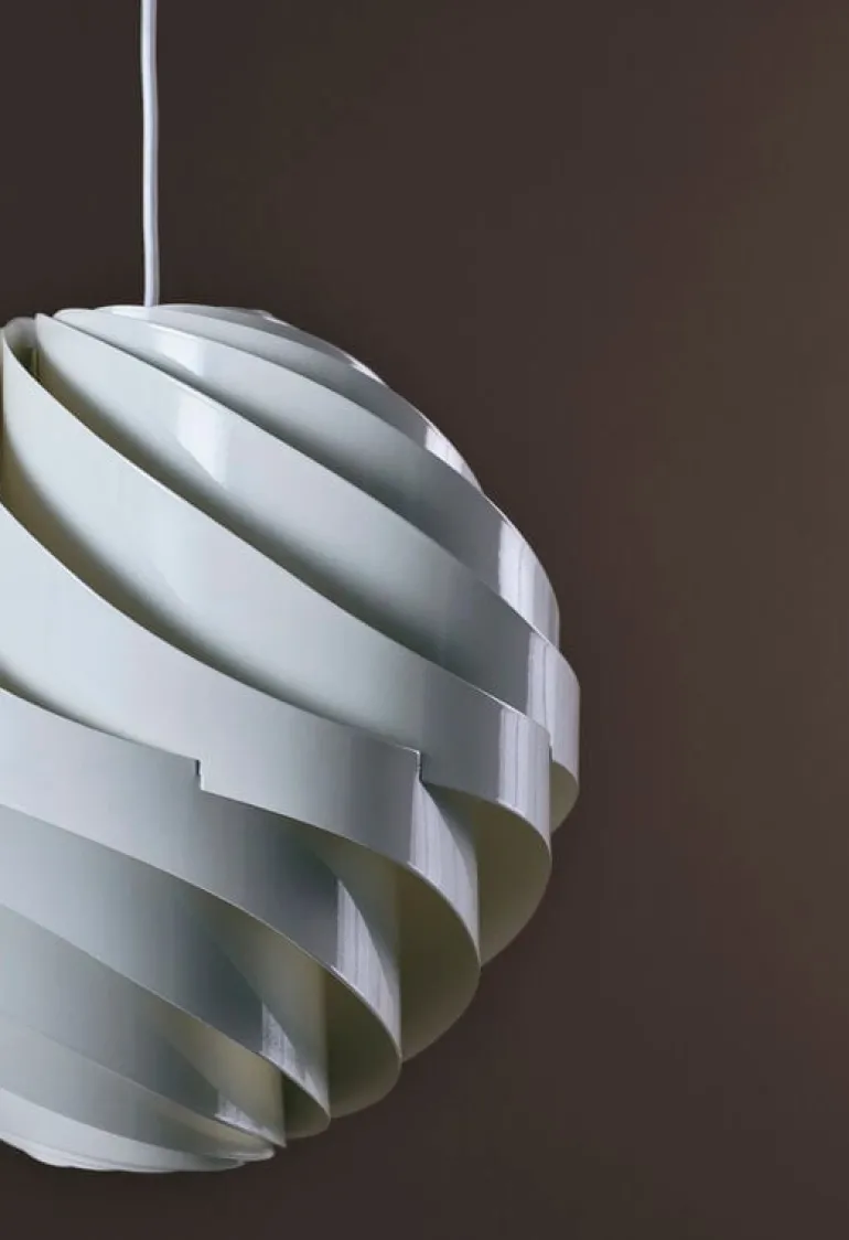 GUBI Turbo taklampa, 36 cm, alabaster vit, glansig