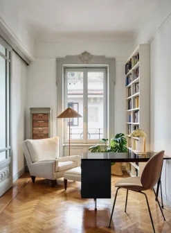 GUBI Tynell 9602 golvlampa, mässing - bambu