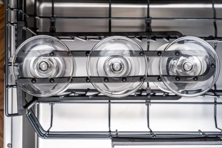 Happy Sinks Happy Sinks vinglashållare, kol