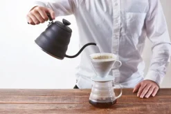 Hario Hario V60 Buono droppkanna 1,2 l, mattsvart