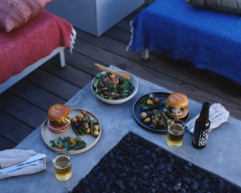 Hasami Porcelain Tallrik, 255 mm, svart