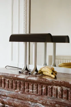 HAY Anagram bordslampa, järnsvart