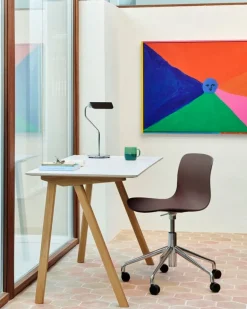 HAY Apex bordslampa, järnsvart