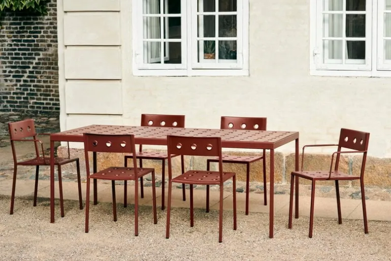 HAY Balkong fåtölj, järnröd