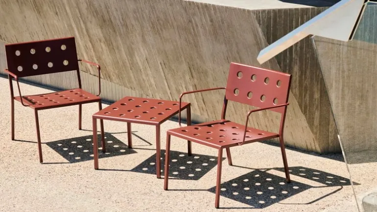 HAY Balkong loungefåtölj, järnröd