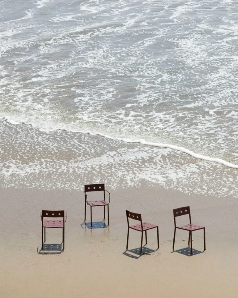 HAY Balkongstol, järnröd