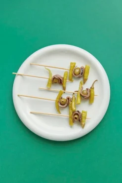 HAY Barro tallrik, set om 2, 24 cm, naturvit