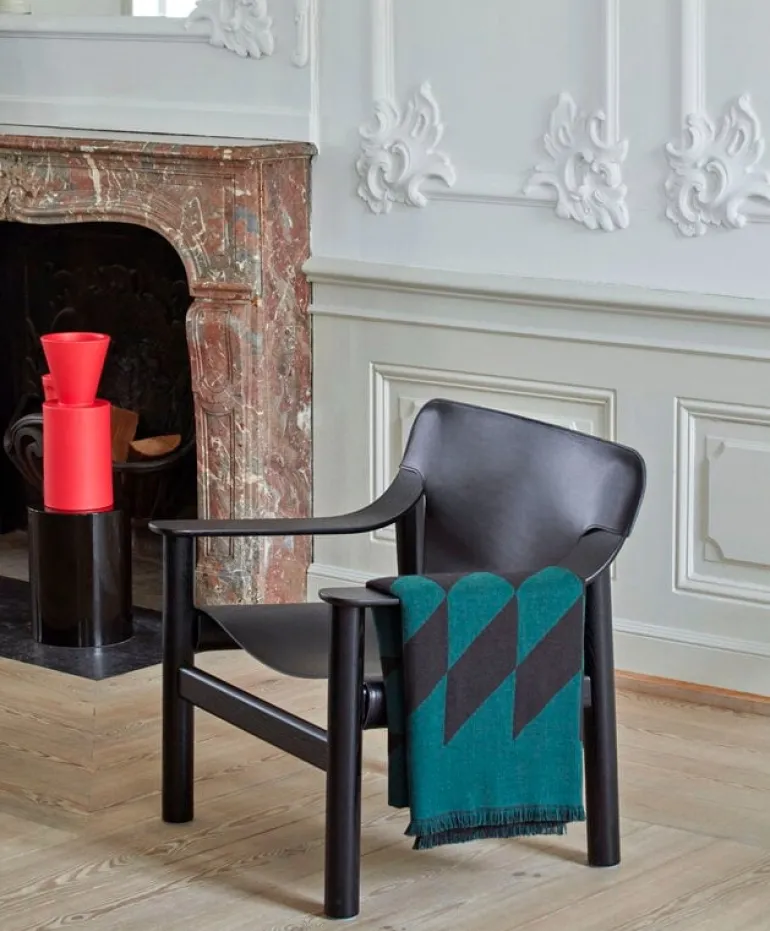 HAY Bernard fåtölj, svart ek - svart läder