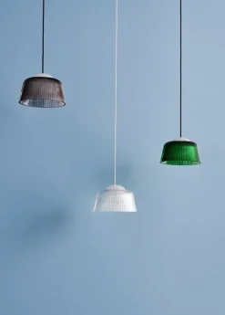 HAY Brim, pendellampa, 24,5 cm, rökt grått glas