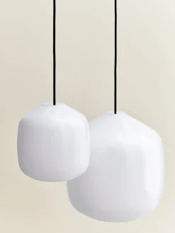 HAY Buoy 200 pendellampa, mjuk svart sladd