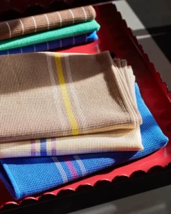 HAY Canteen kökshandduk, 52 x 80 cm, chokladbruna kritstrecksränder