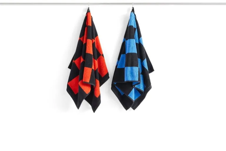 HAY Check handduk, 50 x 90 cm, vallmoröd