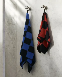 HAY Check handduk, 50 x 90 cm, vallmoröd