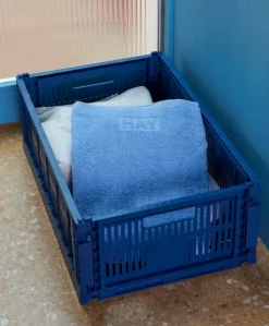 HAY Colour Crate, L, återvunnen plast, mörkblå