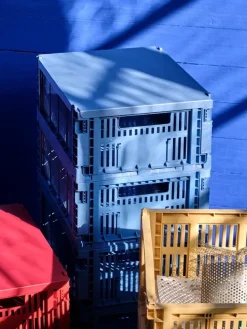 HAY Colour Crate, M, återvunnen plast, röd