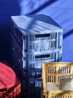 HAY Colour Crate, M, återvunnen plast, elektrisk blå