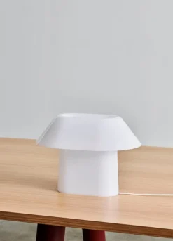 HAY Drome bordslampa, vit opalakryl