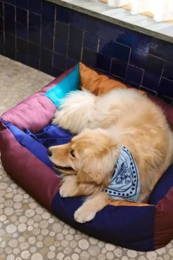 HAY HAY Dogs bädd, L, vinröd - grön