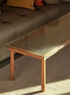 HAY Kofi bord 140 x 50 cm, lackad ek - räfflat glas