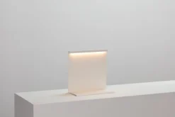 HAY LBM bordslampa, krämvit