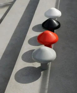 HAY Pao bärbar bordslampa, mjuk svart