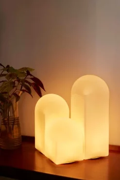 HAY Parade bordslampa 320, skalvit