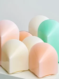 HAY Parade Portable 160 bordslampa, skalvit