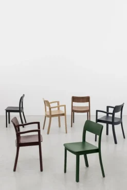 HAY Pastis stol, lackerad valnöt