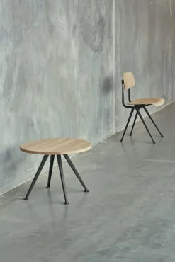 HAY Pyramid soffbord 51, 60 cm, svart - lackad ek