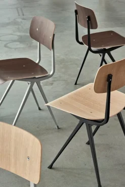 HAY Result stol, svart - rökt ek