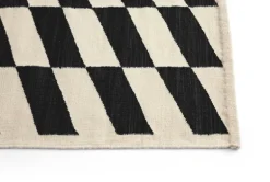 HAY Shift Kelim matta, svart