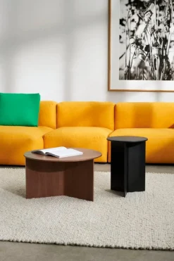 HAY Slit Wood bord, 65 cm, lackad valnöt