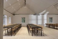 HAY Soft Edge 40 stol, svart - lackad ek