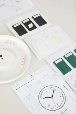 HAY Wall Clock, svart