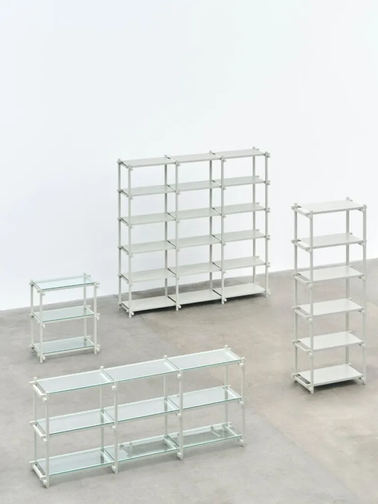 HAY Woody 2.0 hylla, hög, rökmålad grå bok - rökmålad grå stål