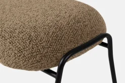 Hem Hai fotpall, sågspån bouclé