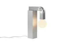 Hem Knuckle bordslampa, borstat aluminium