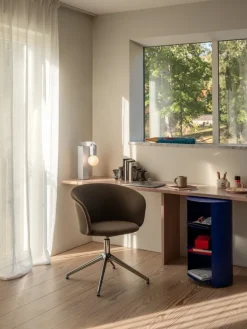 Hem Knuckle bordslampa, borstat aluminium