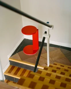 Hem Lolly, sidobord, trafikröd