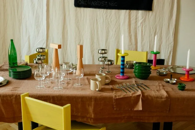 Hem Pesa ljusstake, medium, grön - magenta - honey yellow