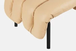 Hem Puffy ottoman, sandfärgat läder - svartgrått stål