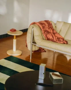 Hem Puffy 2,5-sitsig soffa, sandfärgat läder - rostfritt stål