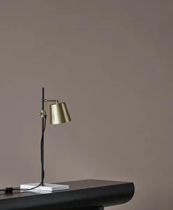 Karakter Lab Light bordslampa, svart - mässing