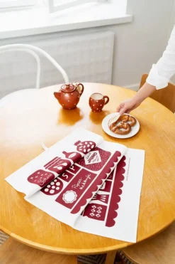 Kauniste Keittiössä kökshandduk, röd