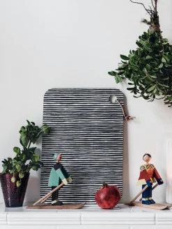 Kay Bojesen Denmark Boje, skidåkande pojke