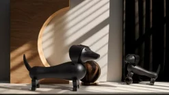 Kay Bojesen Denmark Trähund, medium, mörkbetsad ek